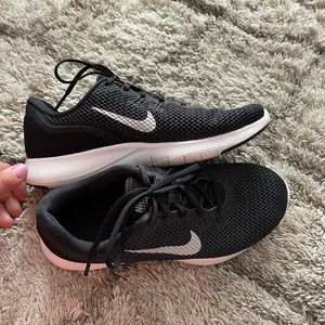 Nike training shoes size 8